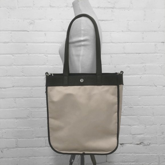 LULULEMON Now And Always Tote Large 15L - Picture 2 of 7